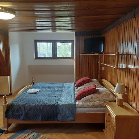 Dom Pod Skocznia منزل للإقامة